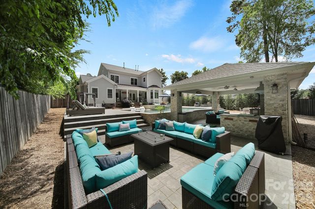 6218 Cory Bret Lane, Charlotte, NC 28278