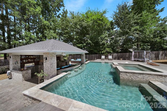 6218 Cory Bret Lane, Charlotte, NC 28278
