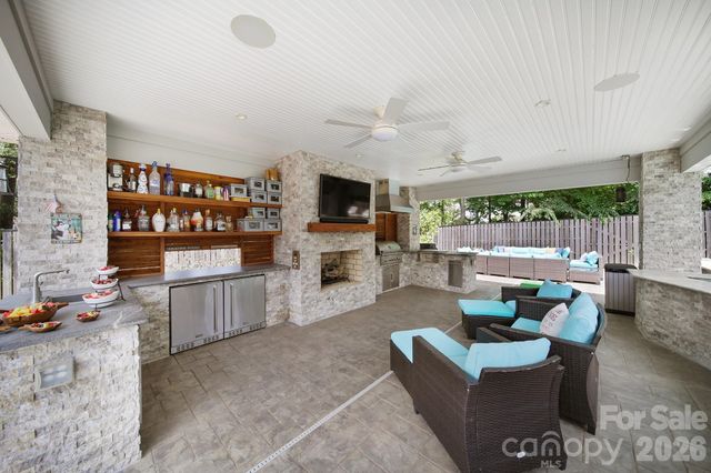 6218 Cory Bret Lane, Charlotte, NC 28278