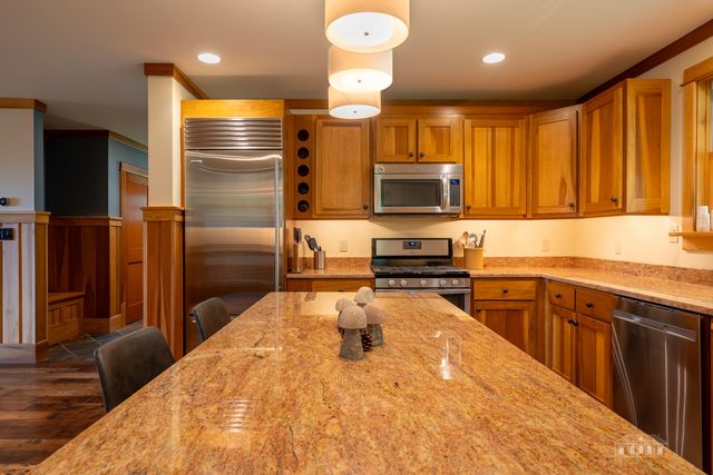 187 Oseetah Woods Road, Saranac Lake, NY 12983