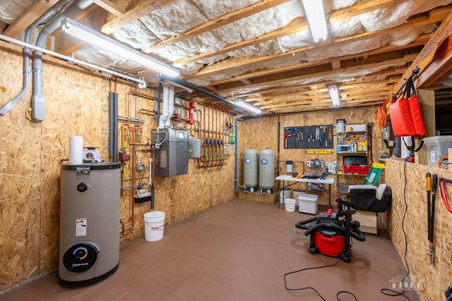 187 Oseetah Woods Road, Saranac Lake, NY 12983