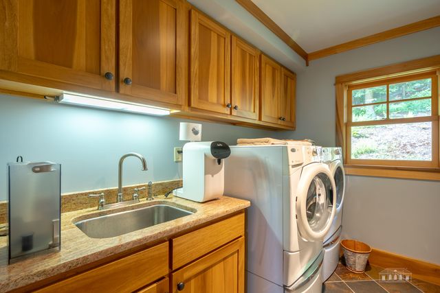 187 Oseetah Woods Road, Saranac Lake, NY 12983