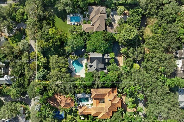 10001 SW 60th Court, Pinecrest, FL 33156