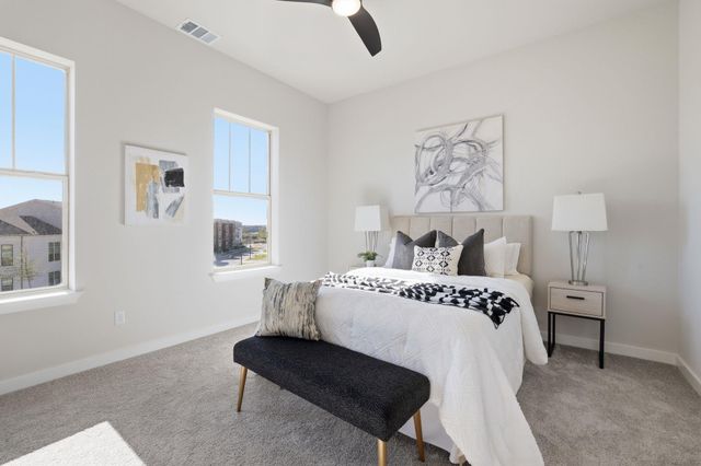 905 Pullman ST, Leander, TX 78641