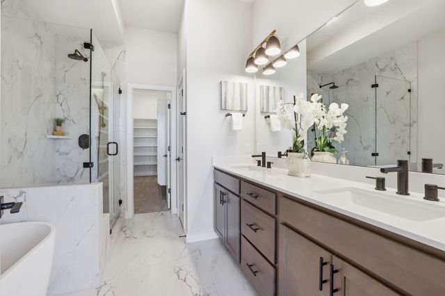 905 Pullman ST, Leander, TX 78641