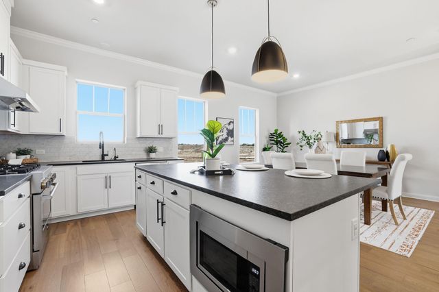 905 Pullman ST, Leander, TX 78641