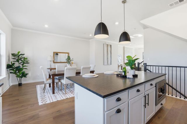 905 Pullman ST, Leander, TX 78641