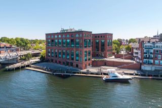 1 Harbour Place # 4F, Portsmouth, NH 03801