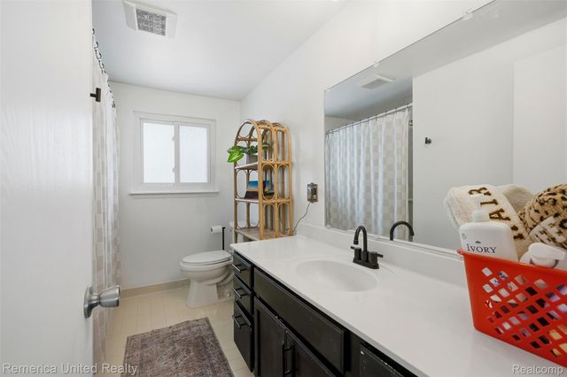 968 Touraine Avenue, East Lansing, MI 48823