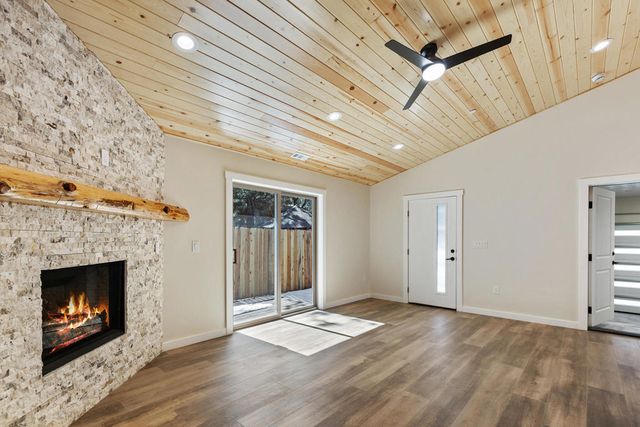 183 Moreno Lane, Sugarloaf, CA 92386
