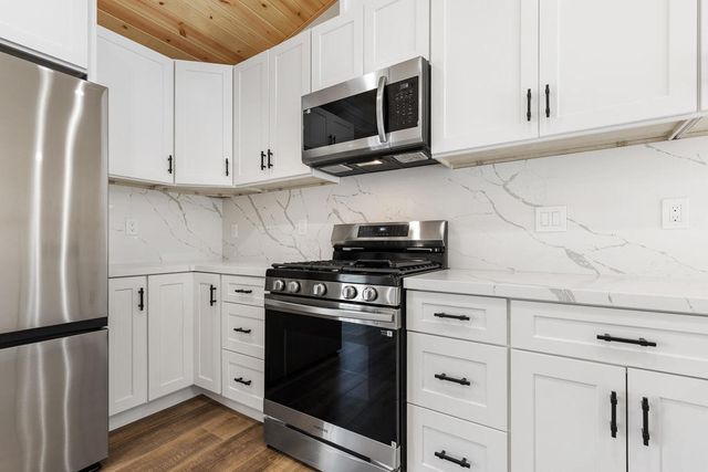 183 Moreno Lane, Sugarloaf, CA 92386