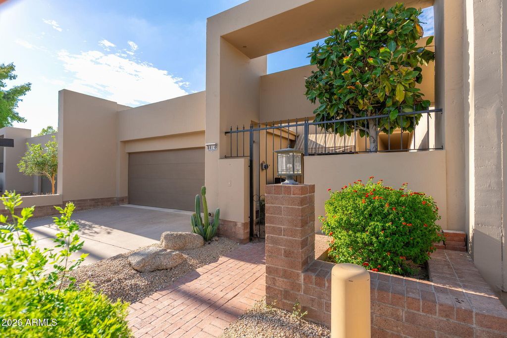 8814 E SAN RAFAEL Drive, Scottsdale, AZ 85258 — photo 2