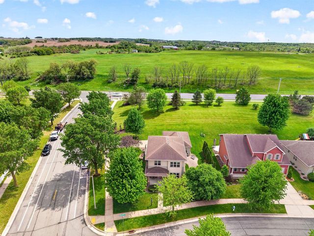 3962 Mammoth Trail, Madison, WI 53719
