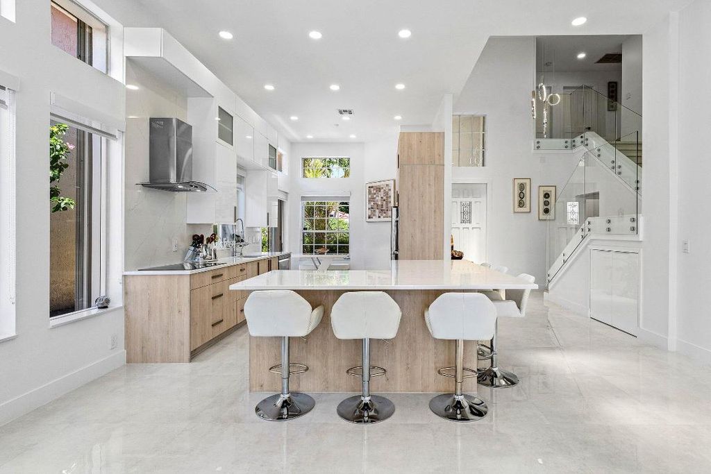 Image 14 of property listing at 6334 NW 24th Street, Boca Raton, FL 33434