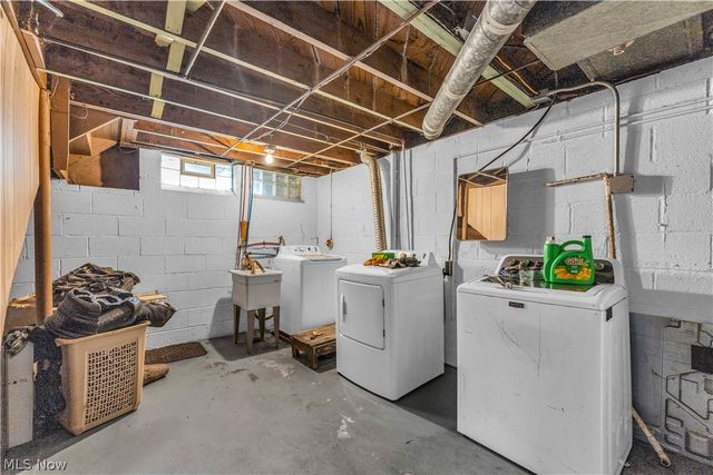 30015 Warren Road, Wickliffe, OH 44092