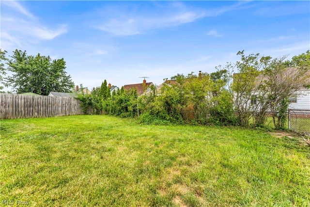 30015 Warren Road, Wickliffe, OH 44092