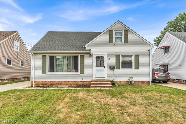30015 Warren Road, Wickliffe, OH 44092