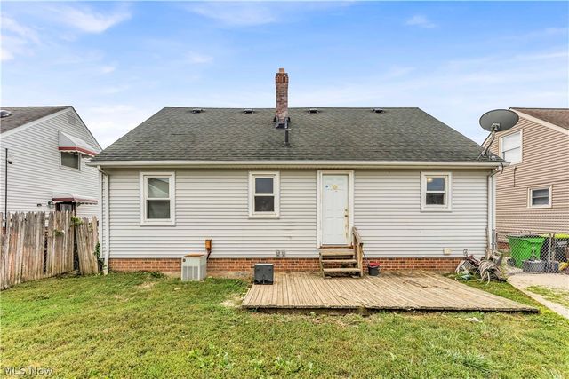 30015 Warren Road, Wickliffe, OH 44092