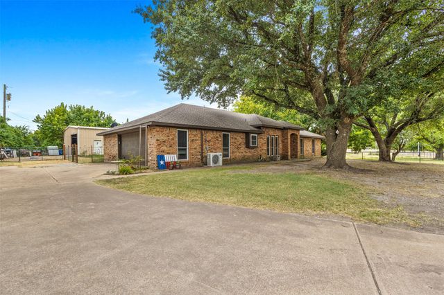 844 Fm 2194, Farmersville, TX 75442