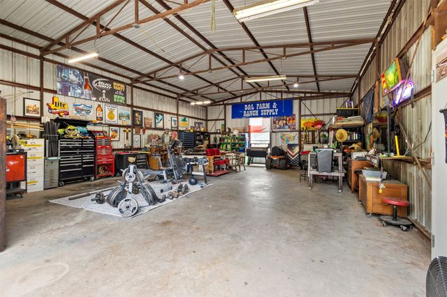 844 Fm 2194, Farmersville, TX 75442