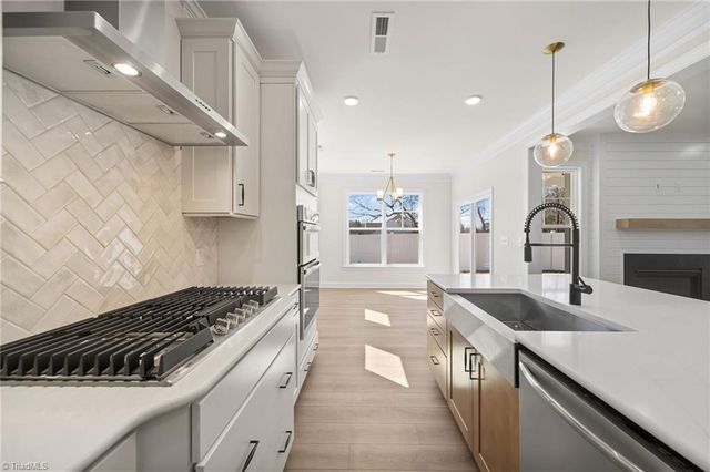 7840 Fairview Garden Trail, Clemmons, NC 27012