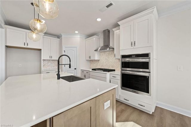 7840 Fairview Garden Trail, Clemmons, NC 27012