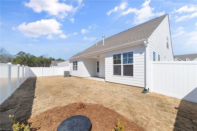 7840 Fairview Garden Trail, Clemmons, NC 27012