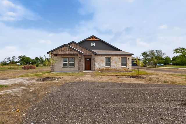 749 J L Drive, Valley View, TX 76272