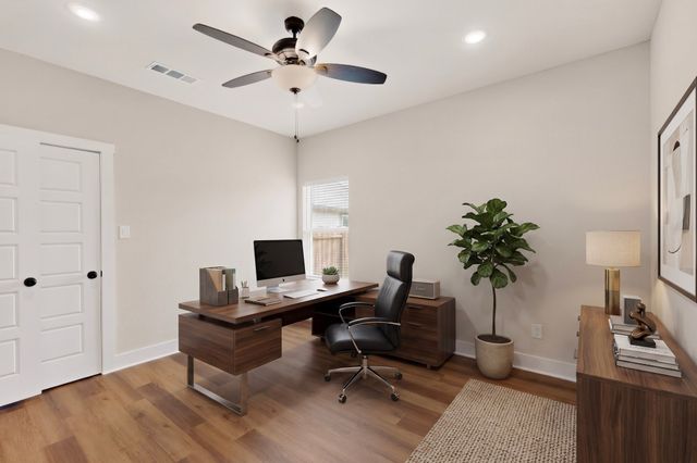749 J L Drive, Valley View, TX 76272