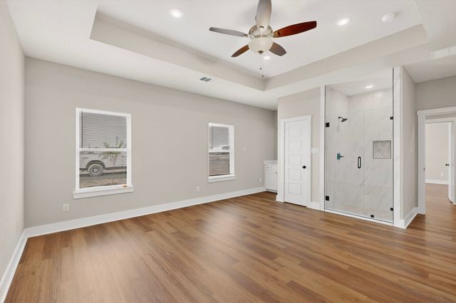 749 J L Drive, Valley View, TX 76272