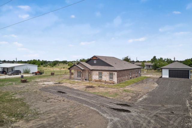 749 J L Drive, Valley View, TX 76272