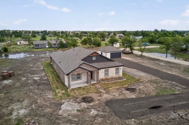 749 J L Drive, Valley View, TX 76272
