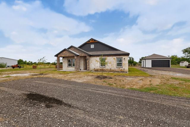 749 J L Drive, Valley View, TX 76272