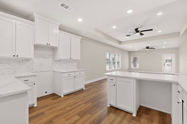 749 J L Drive, Valley View, TX 76272