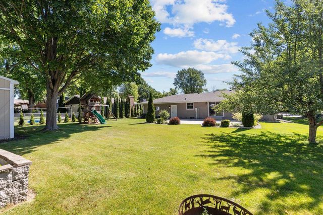 901 CAROL LYNN DRIVE, Little Chute, WI 54140