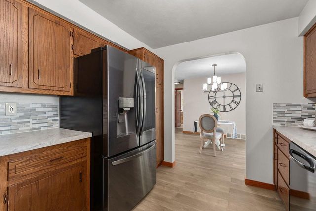 901 CAROL LYNN DRIVE, Little Chute, WI 54140