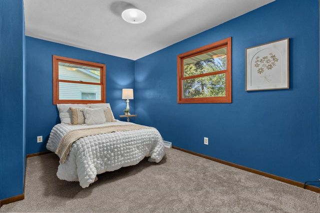901 CAROL LYNN DRIVE, Little Chute, WI 54140