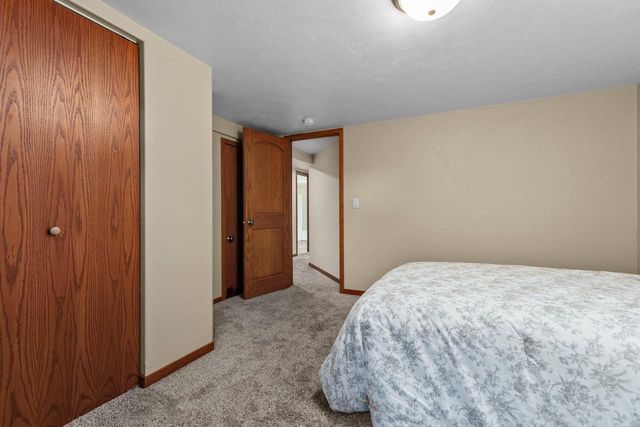 901 CAROL LYNN DRIVE, Little Chute, WI 54140
