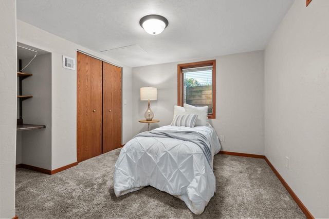 901 CAROL LYNN DRIVE, Little Chute, WI 54140