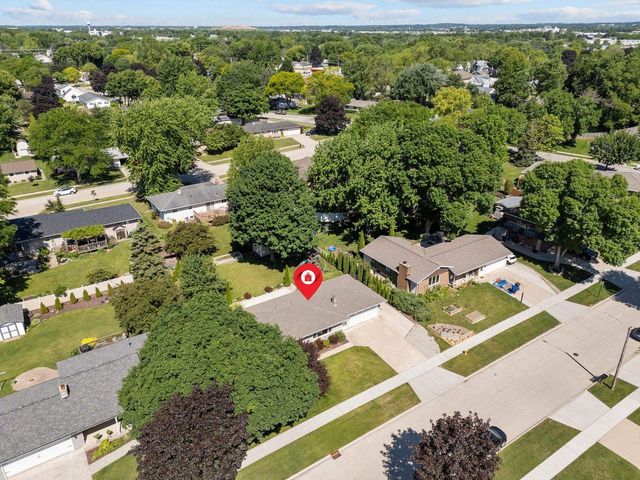 901 CAROL LYNN DRIVE, Little Chute, WI 54140