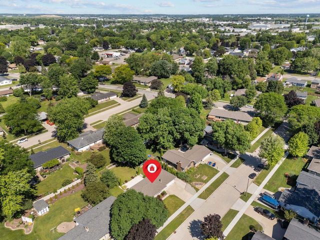 901 CAROL LYNN DRIVE, Little Chute, WI 54140