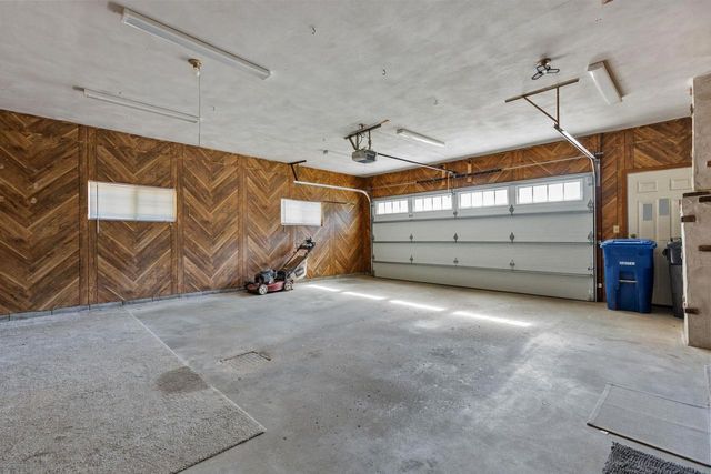 901 CAROL LYNN DRIVE, Little Chute, WI 54140