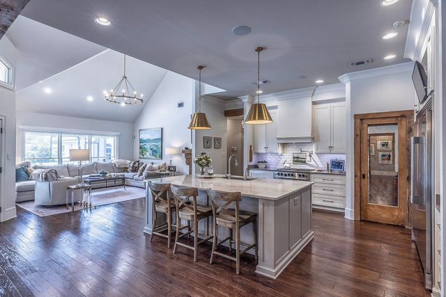 151 Vi Drive, Houma, LA 70360