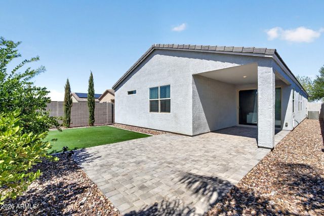 33908 N BEEBLOSSOM Trail, San Tan Valley, AZ 85144