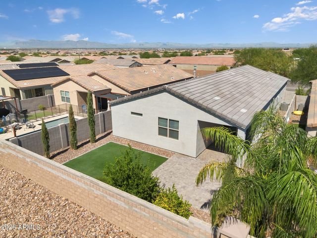 33908 N BEEBLOSSOM Trail, San Tan Valley, AZ 85144