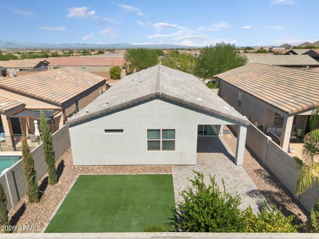 33908 N BEEBLOSSOM Trail, San Tan Valley, AZ 85144