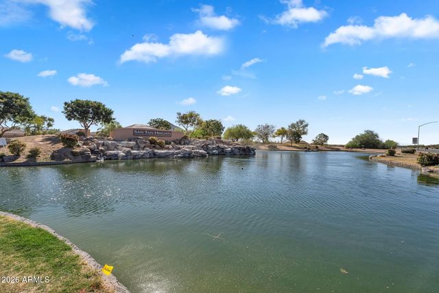 33908 N BEEBLOSSOM Trail, San Tan Valley, AZ 85144