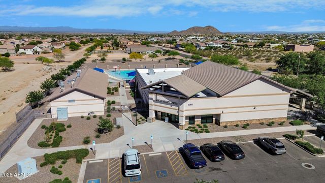 33908 N BEEBLOSSOM Trail, San Tan Valley, AZ 85144