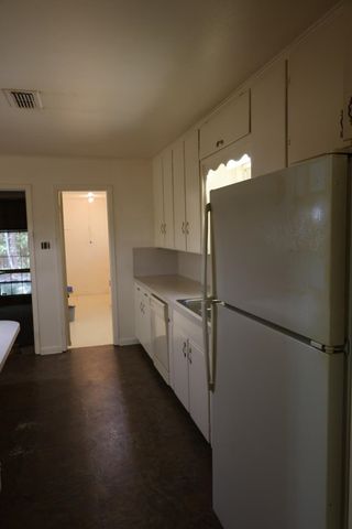 700 Hollybrook Dr, Longview, TX 75605