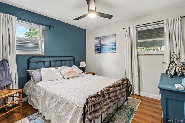 27591 Little Mack Avenue, Saint Clair Shores, MI 48081
